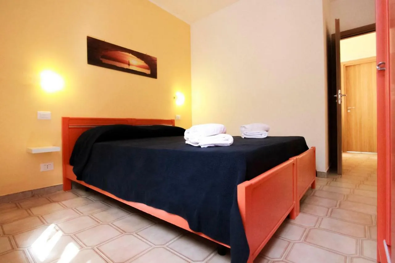 Residence Calava Gioiosa Marea Aparthotel